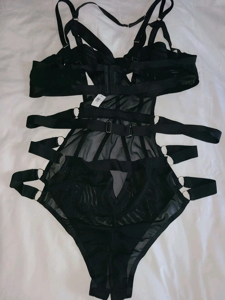 Torrid Overt Strappy Cut Out Bodysuit Black Size 4 Torrid Overt Strappy Cut Out  - Image 3 of 4