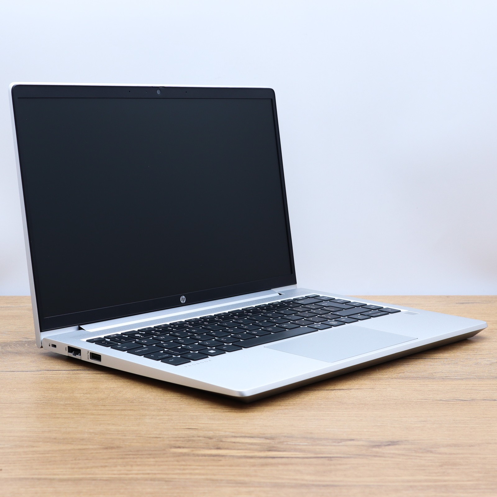 HP ProBook 445 G10 con Ryzen 3 e 16GB di RAM foto 2