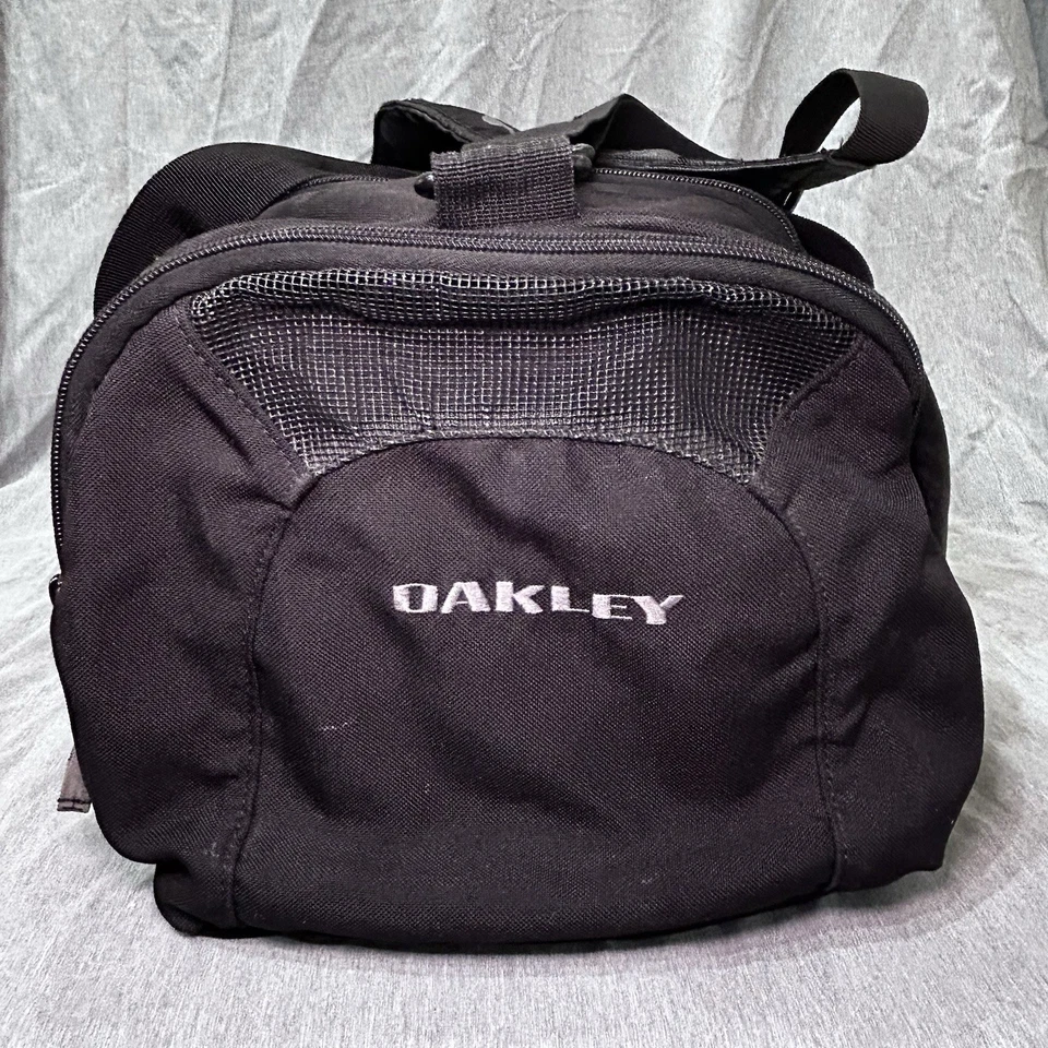 Vintage OAKLEY Duffle Bag Y2K Gym Weekender Luggage Crossbody Tote Embroidery - Image 4 of 4