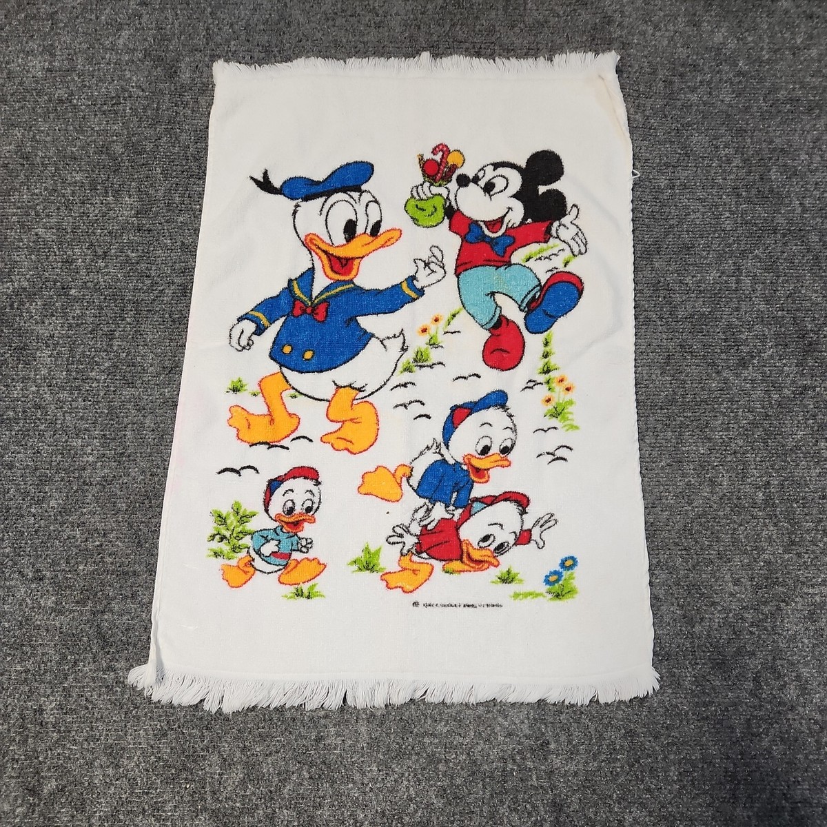 レトロ✨昭和平成　Mickey Mouse Print Towels Vintage Hand Bathroom Towel Walt Disney Mickey Mouse Donald Duck