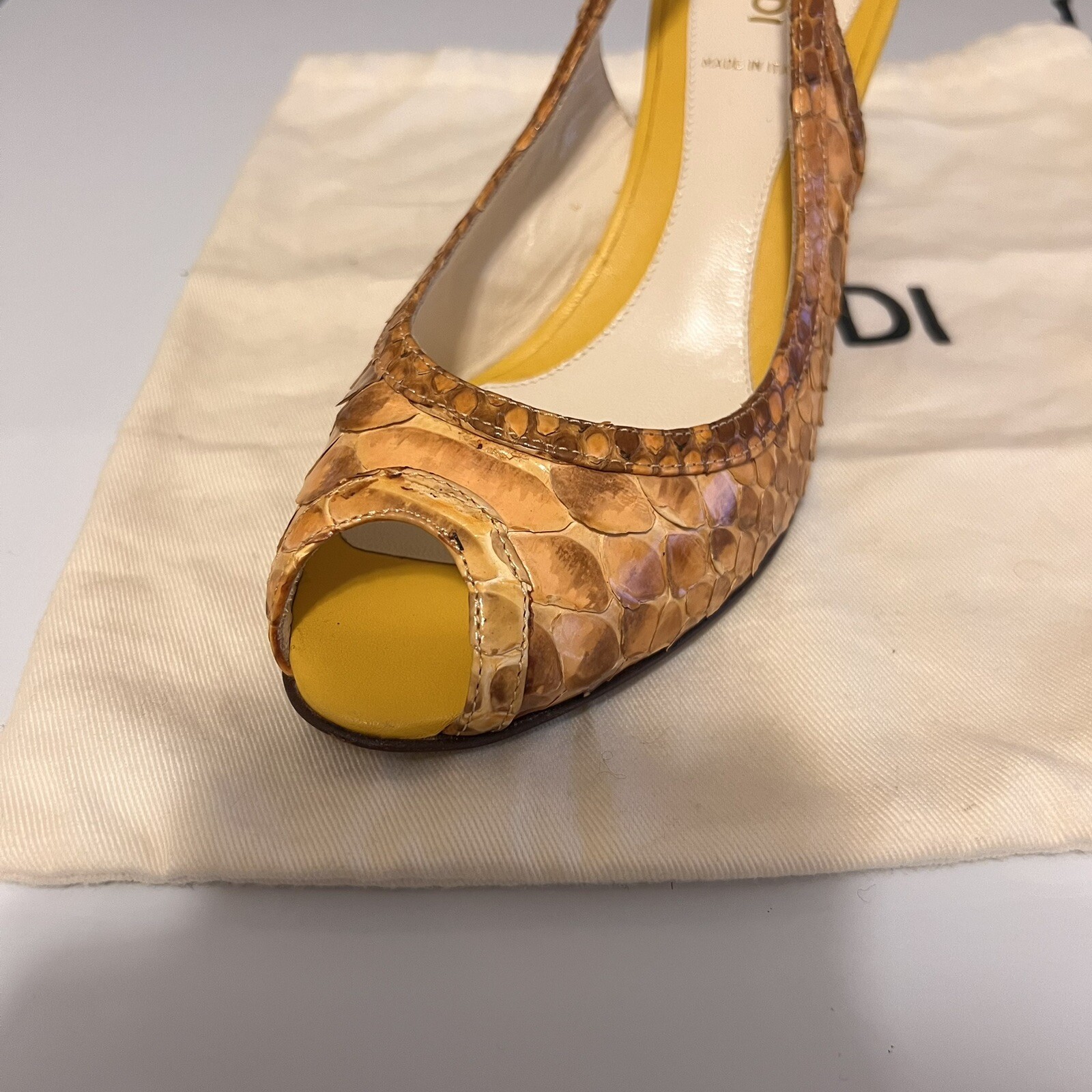 FENDI YELLOW PYTHON LEATHER PLATFORM HEELS SIZE 37 - image 9