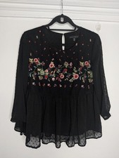 Jasmine & Juliana M Black Embroidered Floral ...