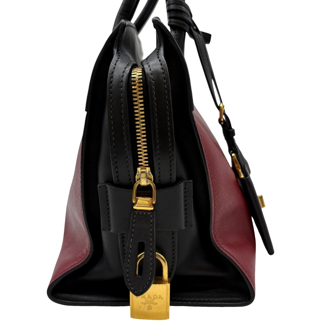 Authentic PRADA Esplanade Saffiano Red Black Hand Bag Leather #36637621 thumbnail 4