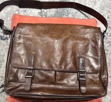 Frye Mens Leather Oliver Flap Messenger Bag