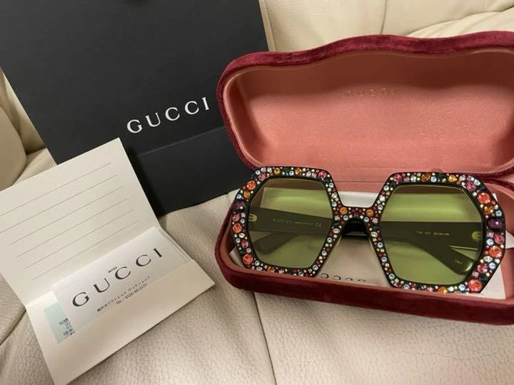 GUCCI sunglasses genuine product rhinestone green lens black frame