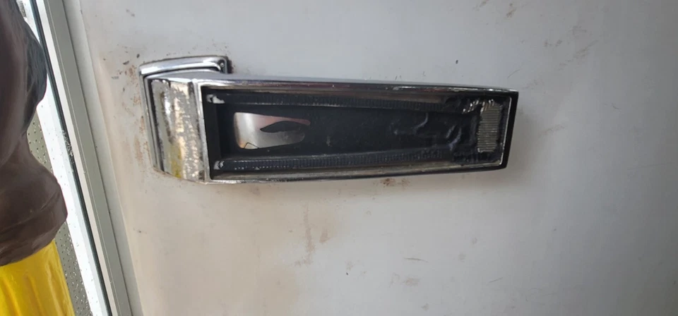 Винтажный холодильник Admiral 56 дюймов T x 28 дюймов W x 24 дюйма D GS00516 - Изображение 4 из 4