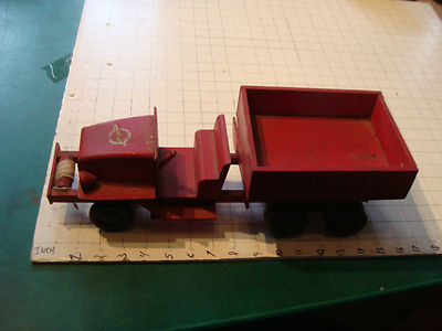 vintage Wooden PULL TOY: WWII TRUCK by toy-craft company, VERY RARE park 
