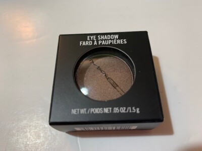 MAC SATIN TAUPE FROST LIDSCHATTEN