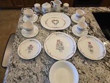 Corelle Callaway Holiday Christmas 29 Piece Service For 4 Place Settings 