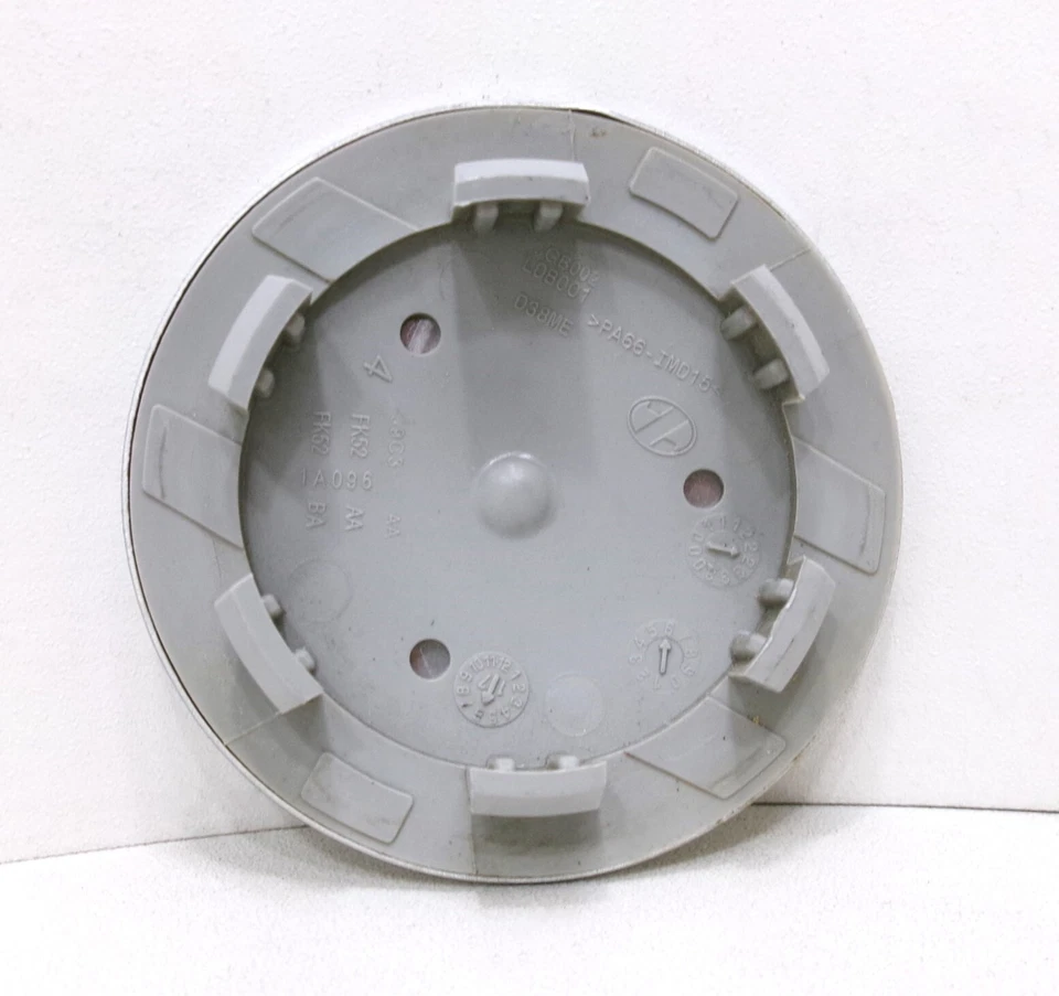 Land Rover Discovery Sport 2017 tapa central de rueda OEM Foto 2 de 4