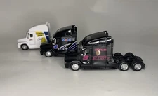 Semi Trucks Diecast 1/64 Scale Lionel Chase Elliott Hooters #9 Model 1 Hellmanns