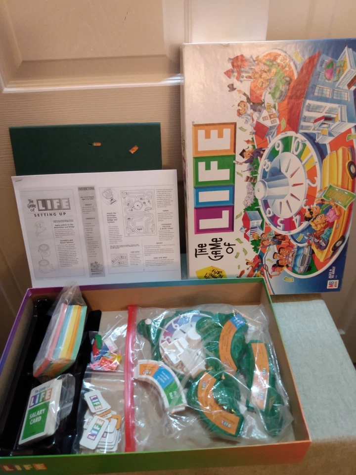 The Game of Life 2002 Board Game Hasbro Milton Bradley Fully Complete Very Good - Image 2 of 4