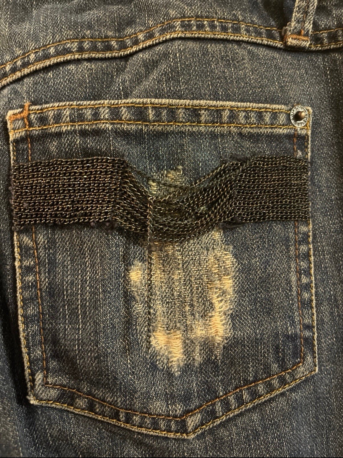 Armani Exchange Women's Denim Jeans Size 4 Straight Cut Chain Detail Y2K image 4