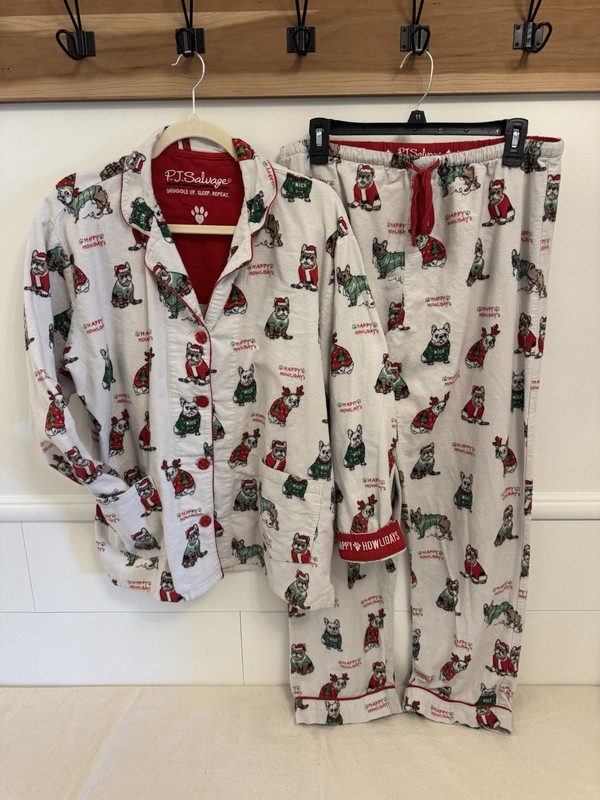 PJ SALVAGE 2 Pc flannel Pajama Set Sz L  Happy Howlidaze Dogs Cozy Warm Comfort