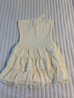 NWT Thirty Thirty Strapless Lace Ruffle Dress Women Medium Cream Engagement