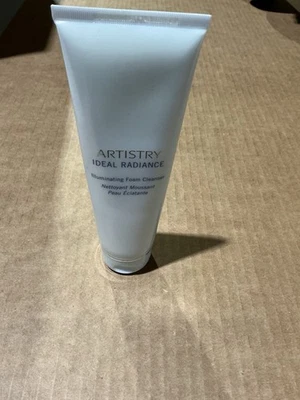 New Artistry Ideal Radiance Illuminating Foam Cleanser 4.2 Fl Oz. Free Ship! - Image 1 of 3