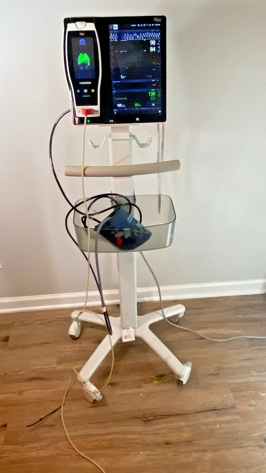 Pantalla táctil Masimo Root RDS7A Radical-7 con soporte y accesorios Foto 2 de 4