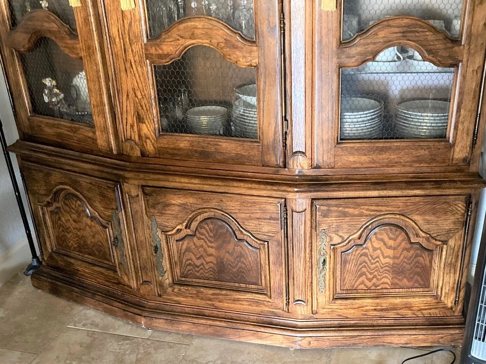 Juego de comedor muebles vintage Century con mesa, 4 sillas, cabaña y servidor Foto 3 de 4