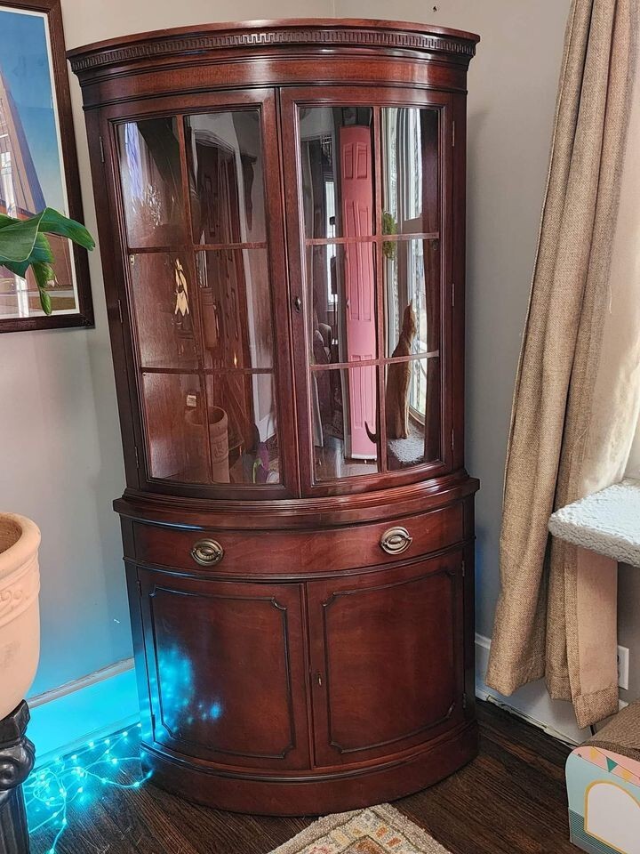 Drexel New Travis Court Corner China Cabinet Mahogany 1950's #3 | eBay