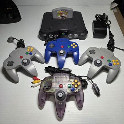 Nintendo 64 N64 Black Console 4 Controller cords + Game Mario Kart 64 