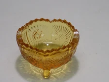 L.G. WRIGHT PANELED THISTLE AMBER ORANGE GLASS 3-TOED OPEN SALT CELLAR DIP
