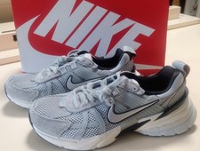 NIKE Women's V2K Run Shoes Sneakers Light Pumice/Black/Chrome Sz 7.5 NEW in BOX