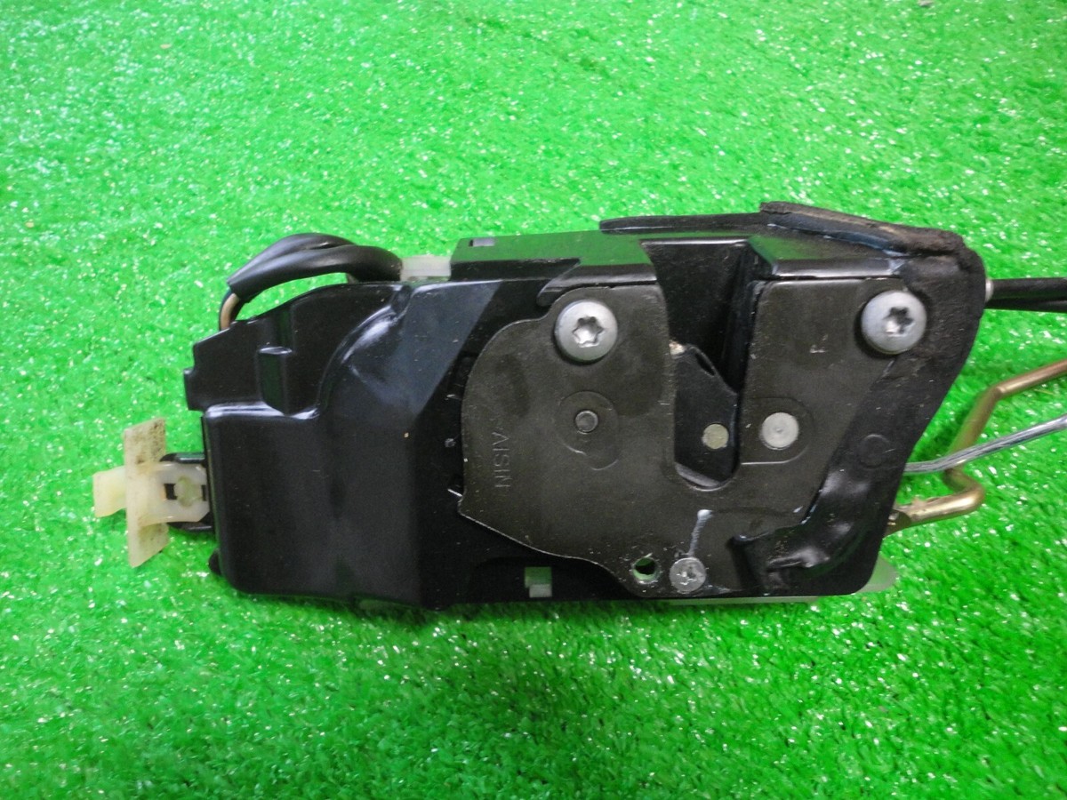 uzs141　no,4 TOYOTA CROWN MAJESTA UZS141 Genuine Door Latch Lock Actuator