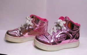 skechers with zipper