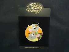 DISNEY AUCTIONS ANIMAL PALS SET GUS & JAQ CINDERELLA PIN ON CARD LE 100