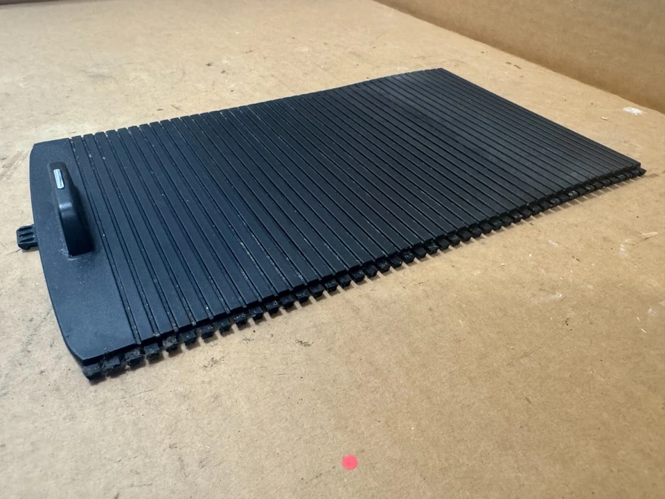 07-17 Acadia Enclave Travesa Consola Central Puerta Corredera Cubierta Tapa Rollo Foto 3 de 4