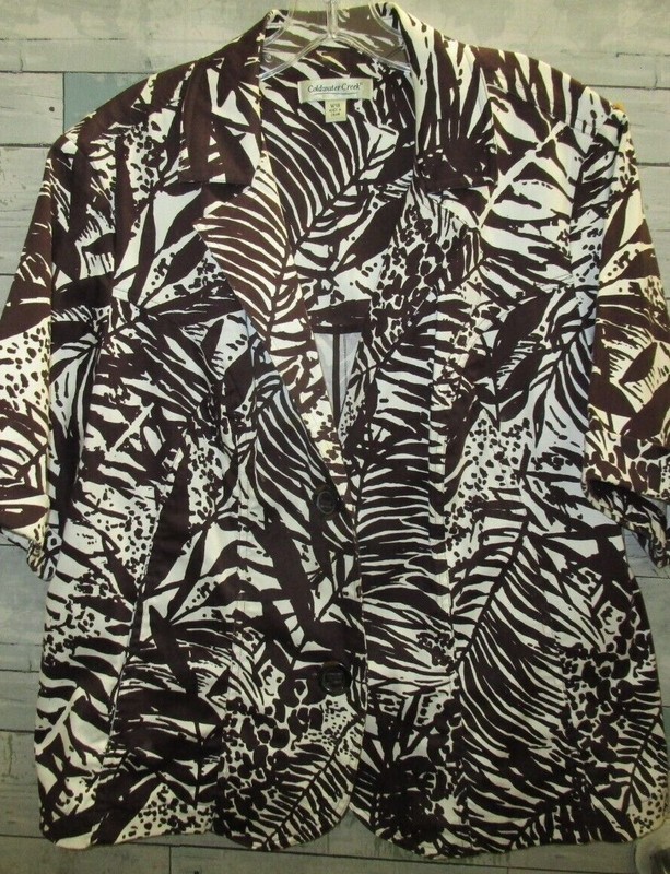 Coldwater Creek women awesome brown, white print plus size jacket size 18