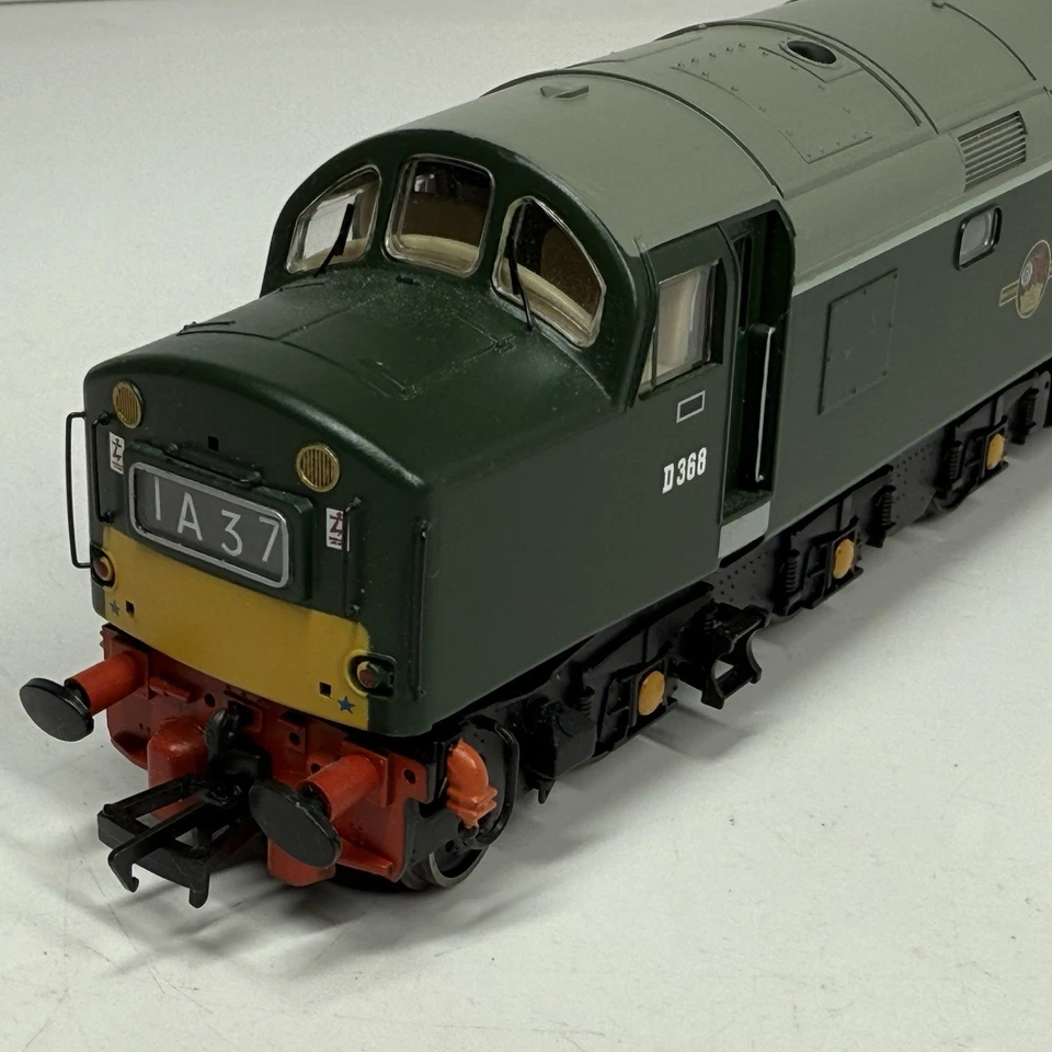 OO Scale Bachmann Branch Line 32-475 Class 40 Diesel D368 BR Green Locomotive - Image 3 of 4