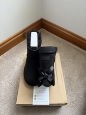 GENUINE UGG BOOTS W MINI BAILEY BOW II (BLACK) SIZE 4 EU37 - B/NEW COST £185