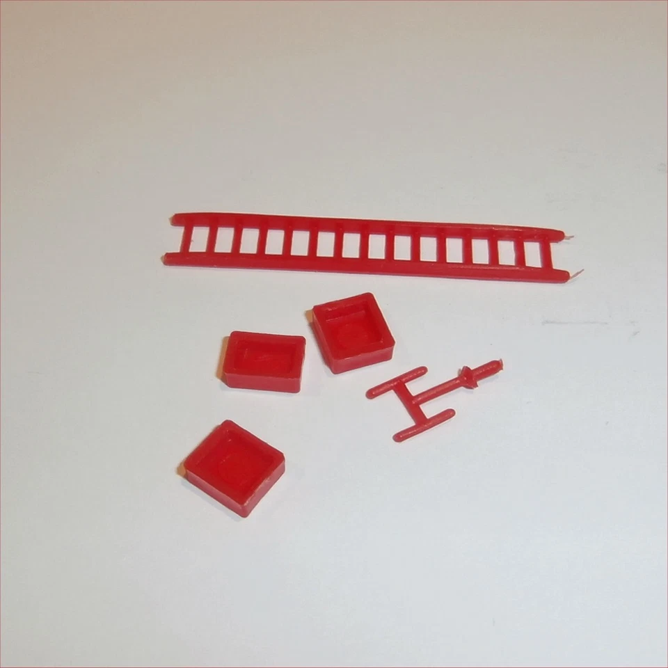 Matchbox Lesney 62 b Commer TV Van Ladder Accessories Set - Image 2 of 4