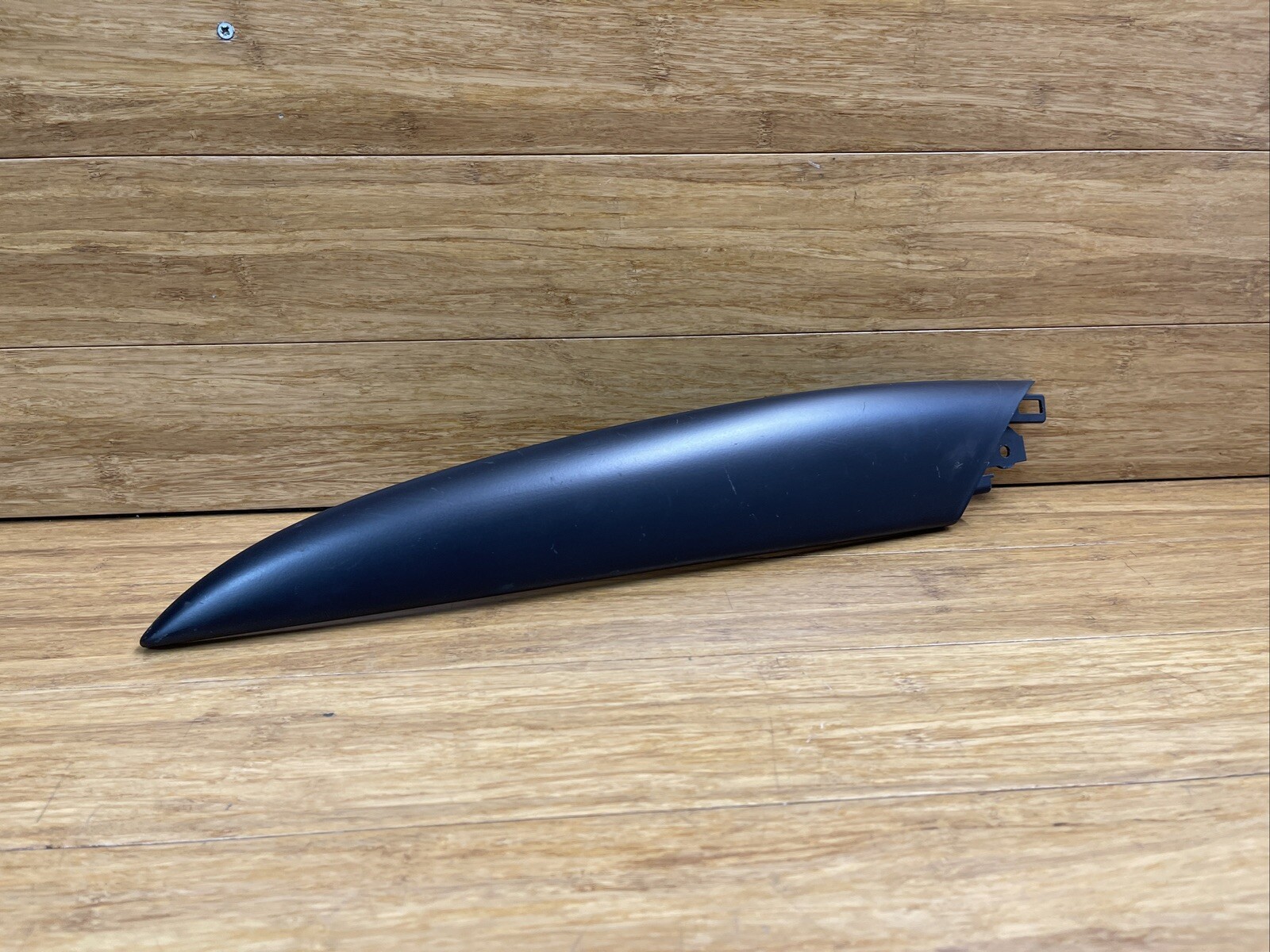 2014-2015 Audi R8 42 Front Left Door Panel Trim Molding Black OEM *NOTE*