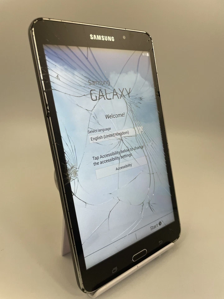 Samsung Galaxy Tab 4 7.0 SM-T230 Black Wi-Fi 8GB 7" 3MP Android Tablet Cracked - Image 2 of 4