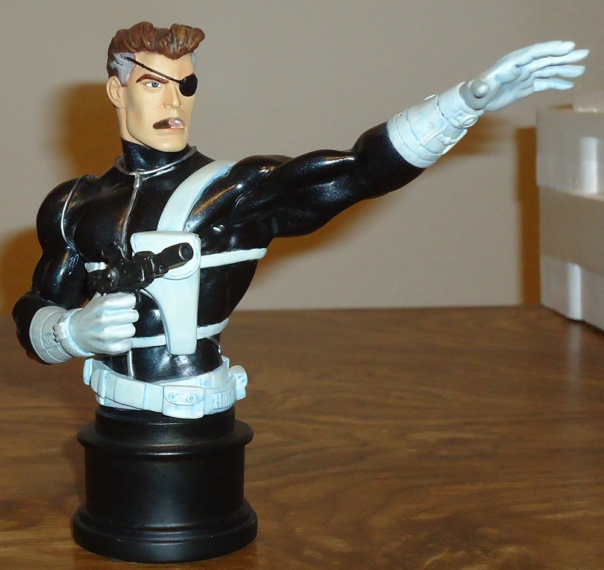 Nick Fury Agent of SHIELD Bust, Limited Edition, #729 of