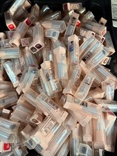 Maybelline Lifter Glaze Oil Balm with Hyaluronic Acid-50 pc Wholesale Lot