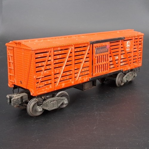 (B) Lionel # 3656 Operating Cattle Car Postwar O Gauge 1949-1955 Orange 