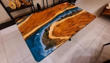 UNIQUE Farmhouse Epoxy River Table - Solid Wood & Crystal Clear Resin, Elegant