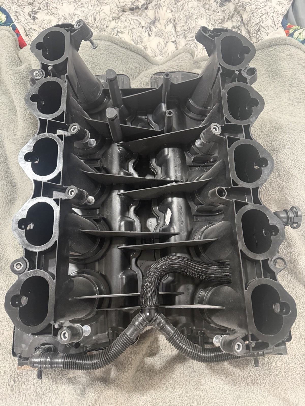 Lamborghini Huracan Performante Intake manifold Gold P/N 07L133185AH