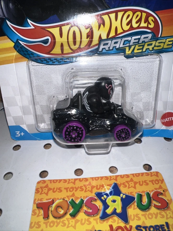 Coche Hot Wheels Racer Verse Marvel Spiderman Venom 2025 Foto 2 de 4