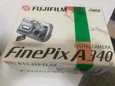 Fujifilm FinePix A340 Digital Camera   Complete Kit   4.0MP