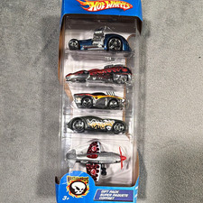 Hot Wheels Wastelanders Gift Pack Diecast Cars Set Unopened Box Ages 3-5
