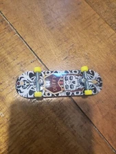 Tech Deck -Plan B Pat Duffy Skateboard Mini  Fingerboard 4"