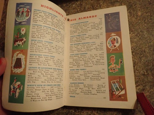 1973 Ford Almanac for Farm, Ranch and Home - by John Strohm softcover - Foto 5 di 6