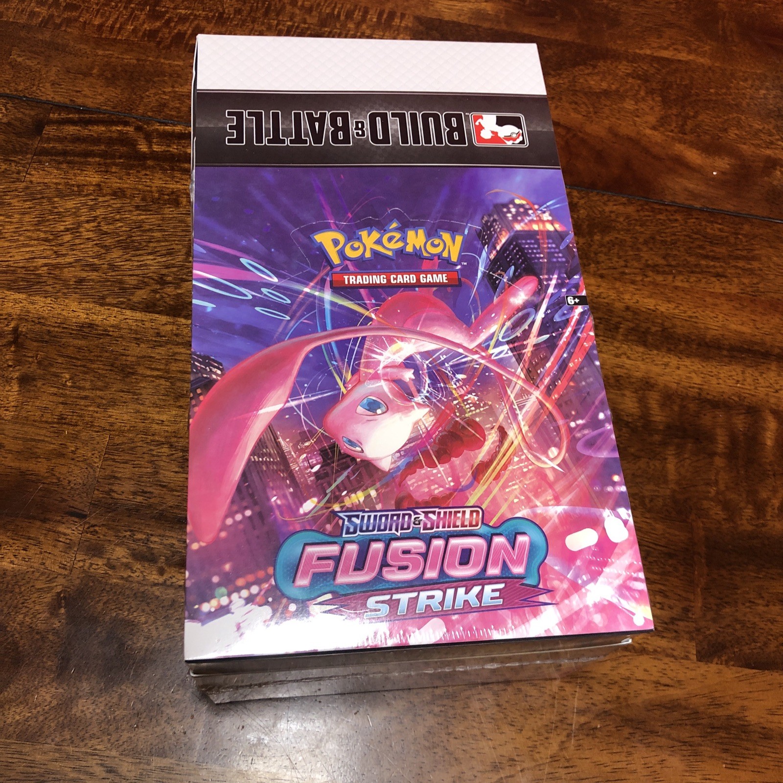 Pokémon TCG Fusion Strike Build & Battle Display Box 