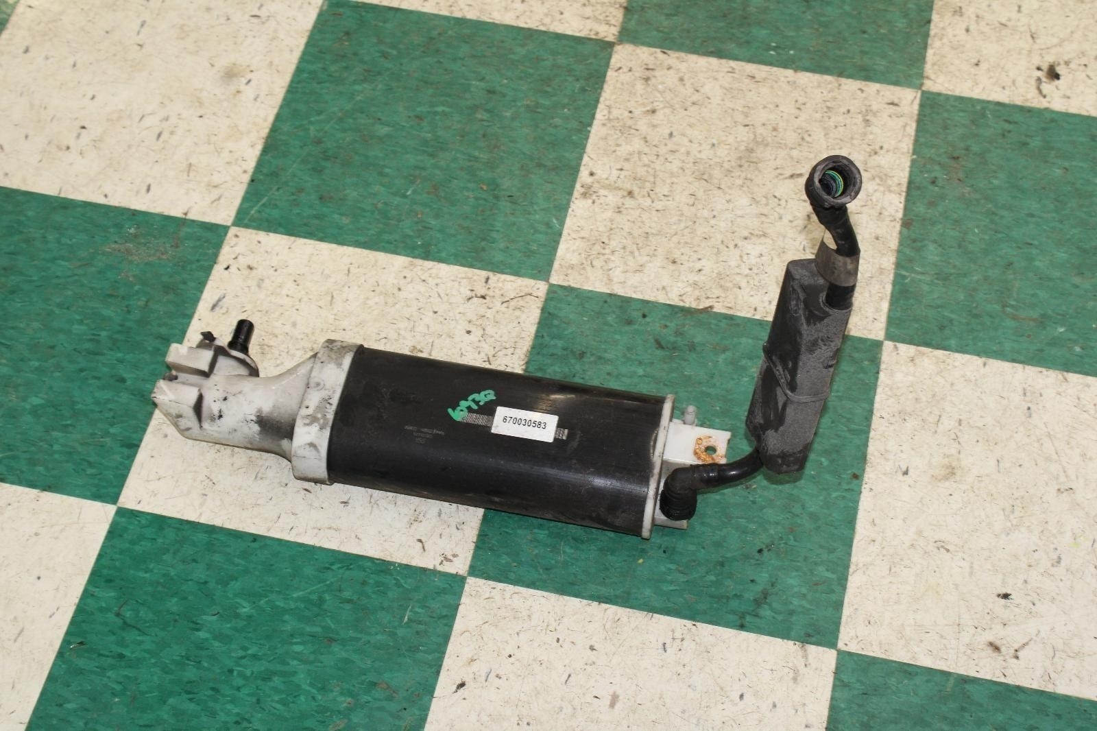 14-17 Ghibli Motor Engine Fuel Evaporation Evap Charcoal Canister Can Assembly