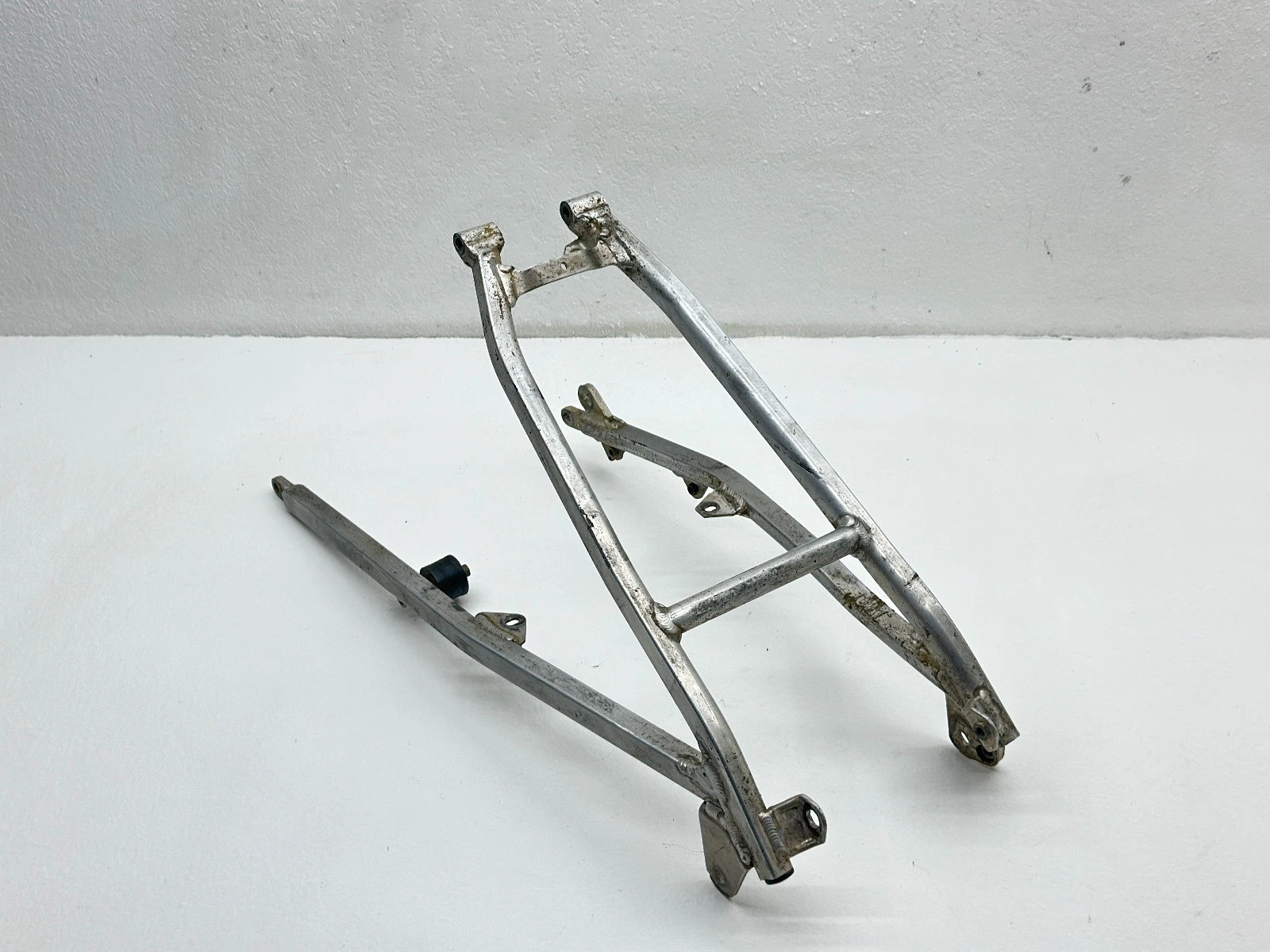 2002 Yamaha YZ250F Subframe Rear Sub Frame Chassis Dirt Bike 5SG-21101-00-00 ✅