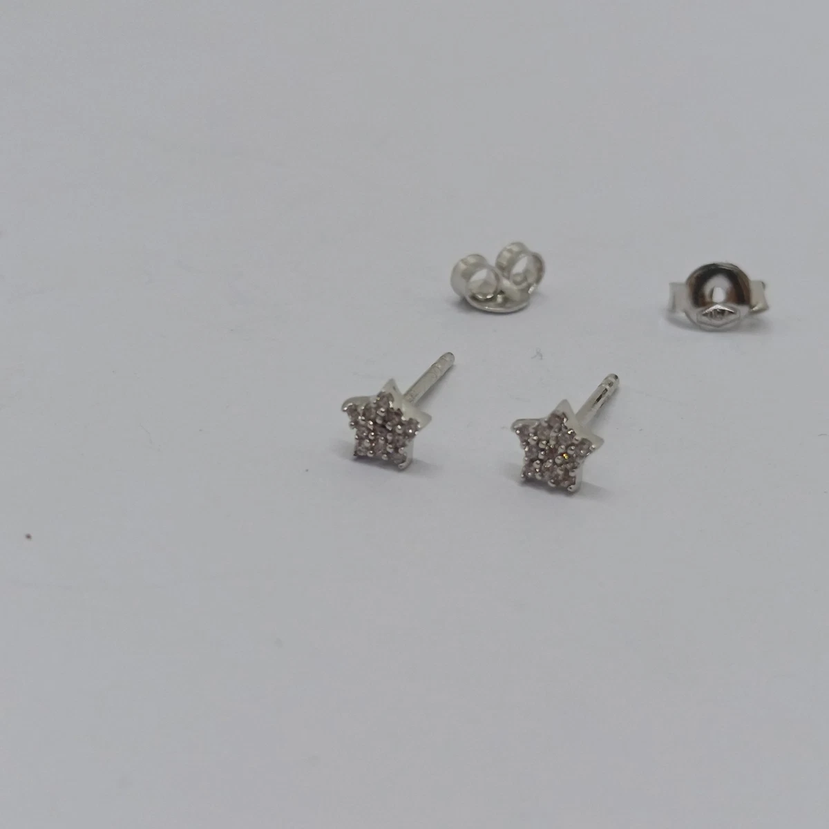 Orecchini A Stella In Oro 9kt Con Zircone: Gioielli Anallergici Made In Spain, Chiusura A Vite Sicura